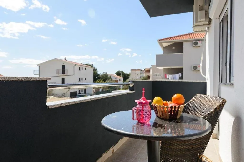 Apartment In Okrug Gornji With Sea View, Balcony, Air Conditioning, Wifi 5134-6 Trogir