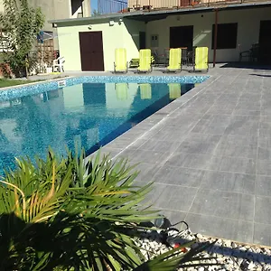 3* Pensionat Chill Out Beach Apartments